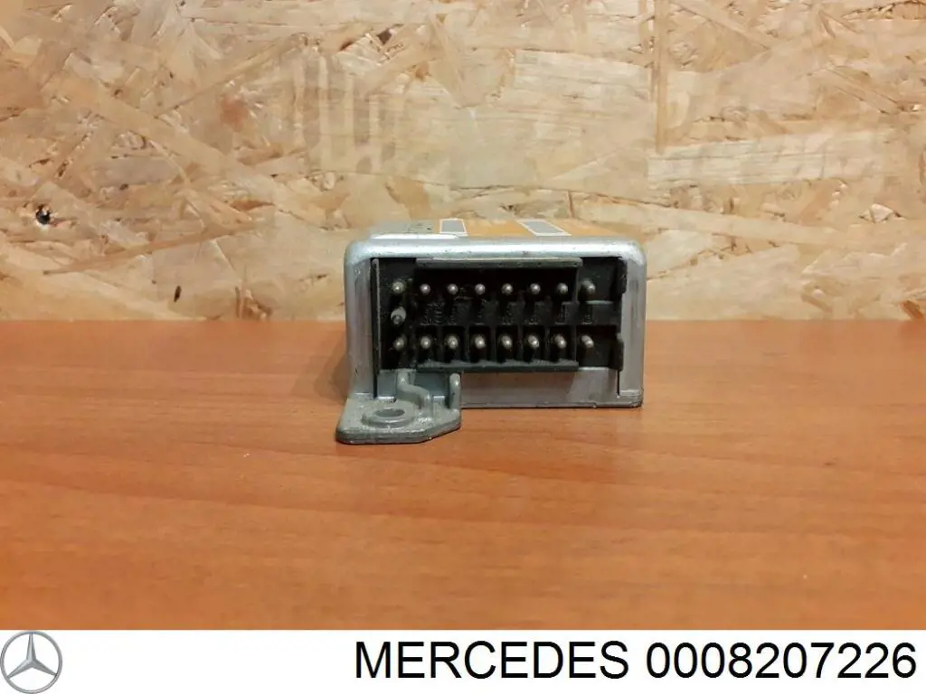 A0008207226 Mercedes 