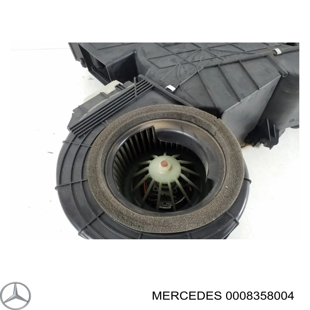 34592 NRF Мотор вентилятора пічки (опалювача салону), задній
