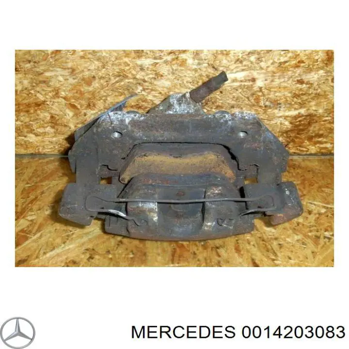 2044231881 Mercedes супорт гальмівний передній правий