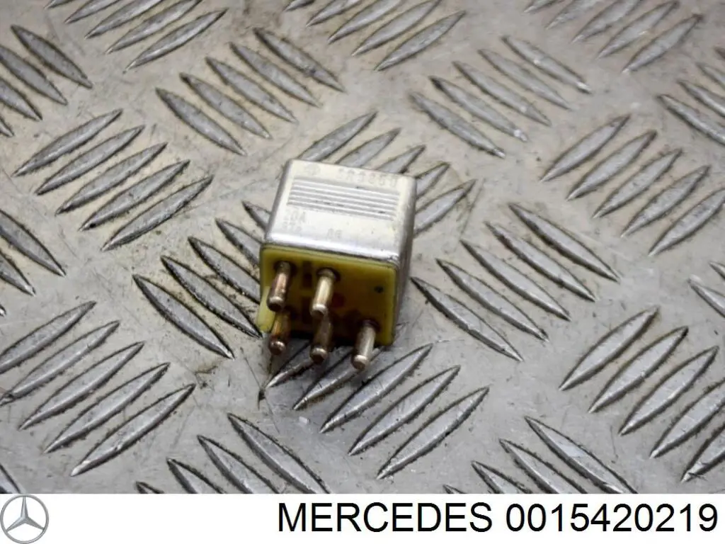 0015420219 Mercedes реле електричне багатофункціональне