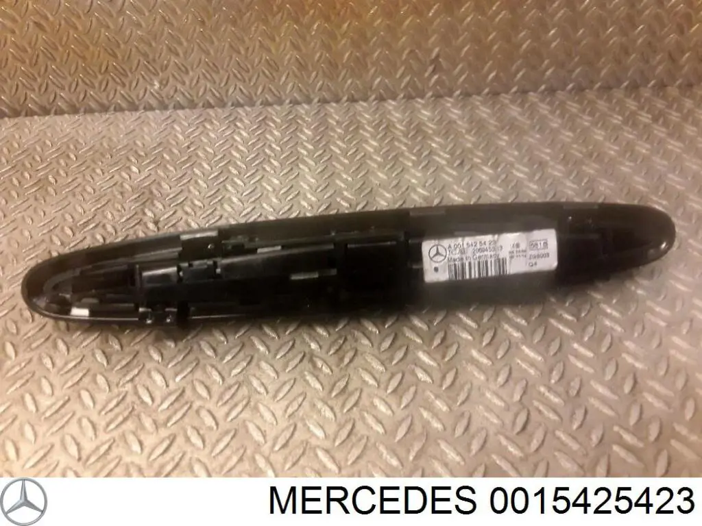 Дисплей парктроніка на Mercedes AMG GT (R190)
