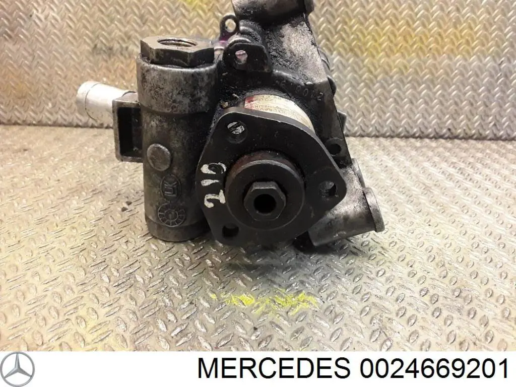 Насос ГПК Mercedes 24669201 ціна, від 56.24 USD