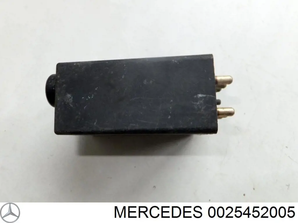 Реле електробензонасосу Mercedes A0035452005 ціна, від 313.11 USD