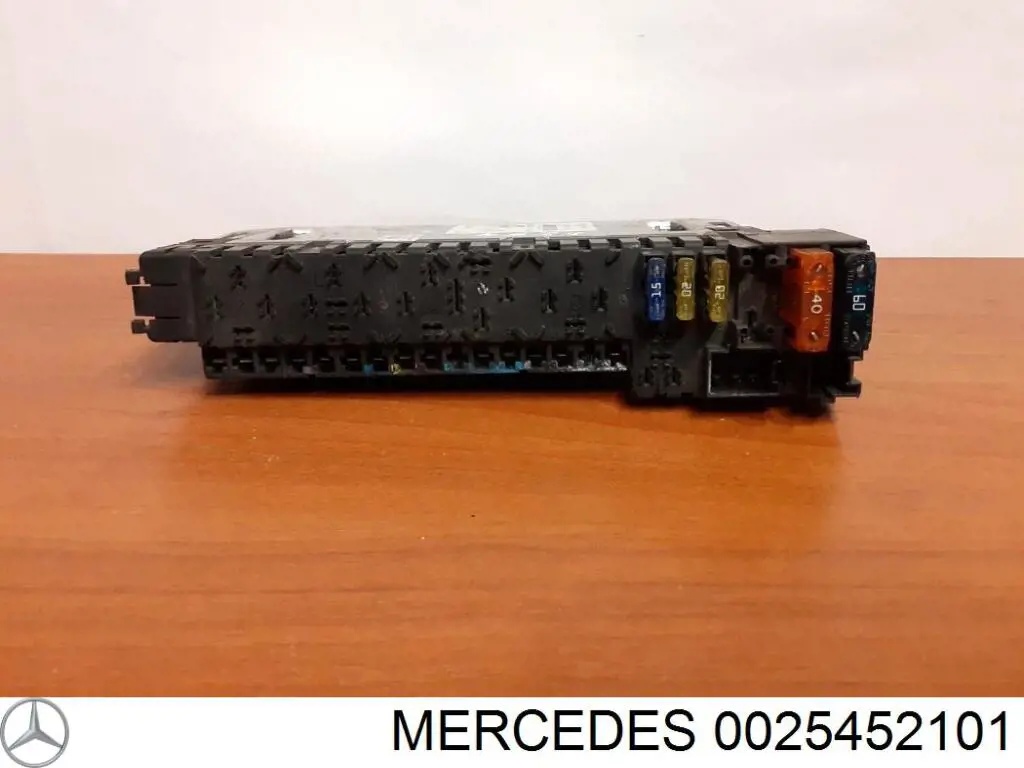 Коробка запобіжників Mercedes A0025452101 ціна, від 15.49 USD