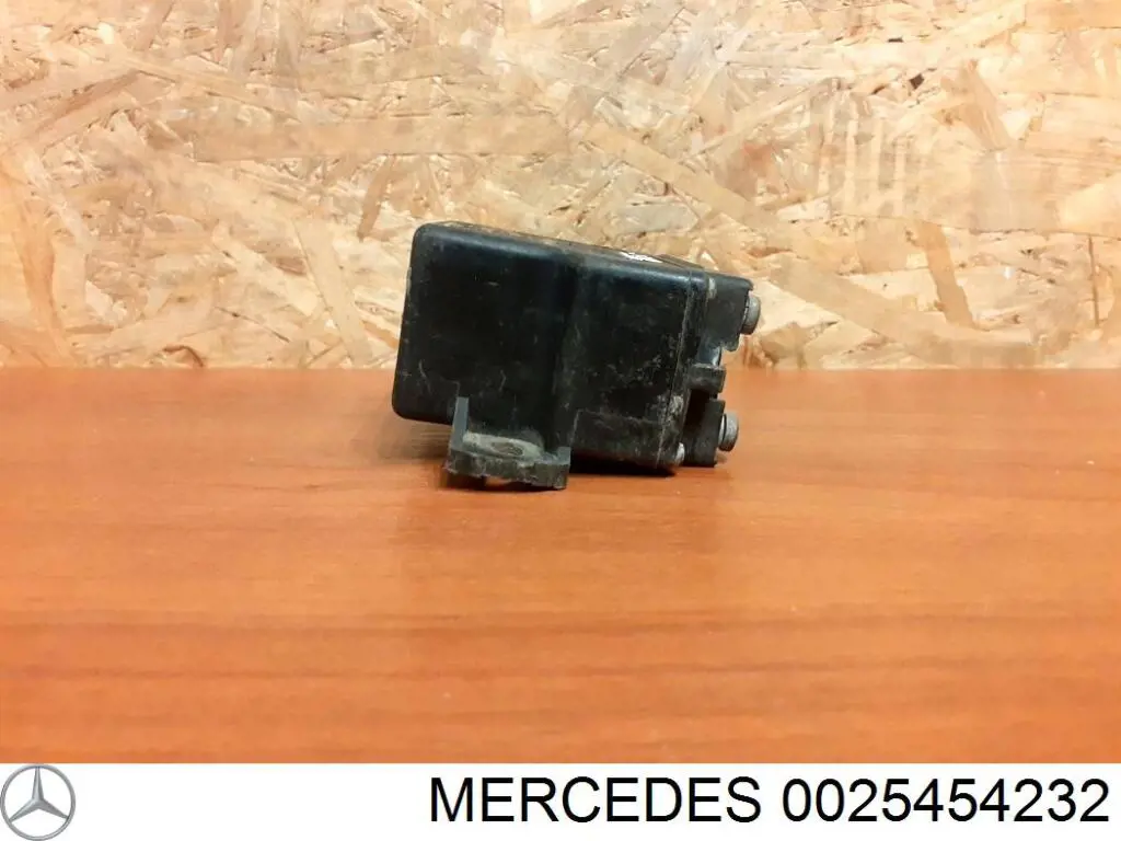 Реле свічок накалу A0015459732 Mercedes