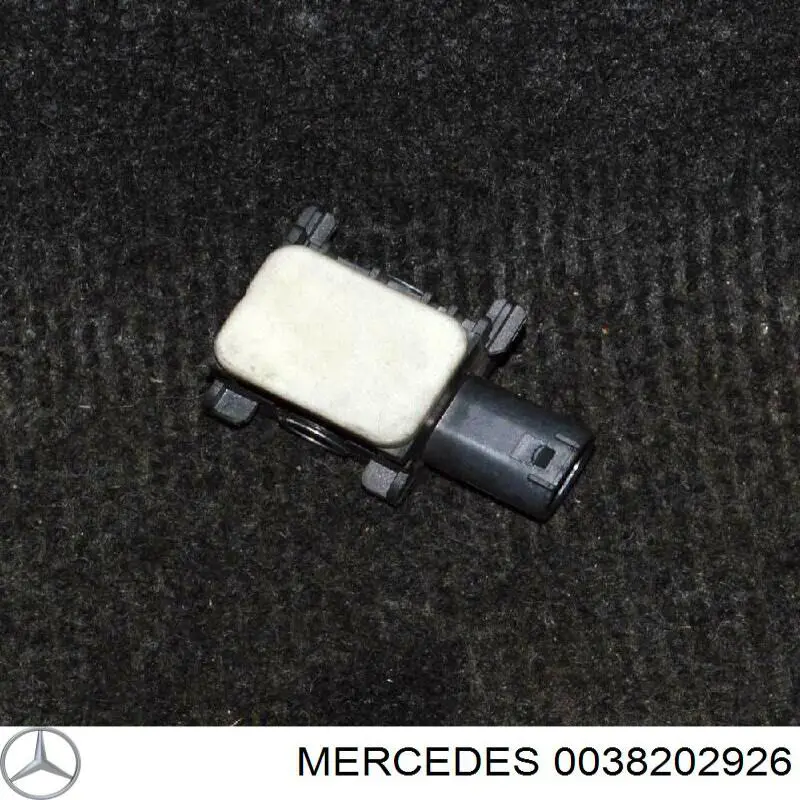 0038202926 Mercedes датчик airbag передній