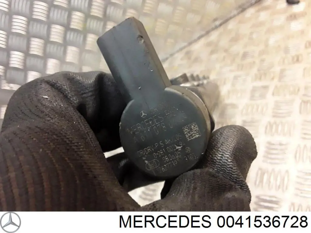 Купити A0051531528 Mercedes Датчик тиску палива