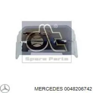 Двигун склоочисника лобового скла (трапеції) 0048206742 Mercedes