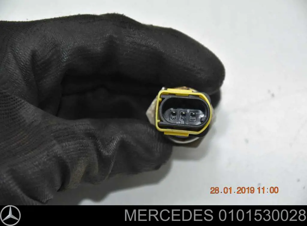 Купити A0101530028 Mercedes Датчик тиску вихлопних газів