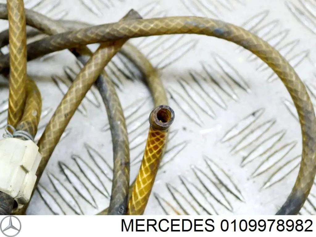 Купити 109978982 Mercedes Шланг омивача, універсальний