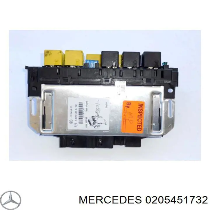 Блок запобіжників на Mercedes S (W220)