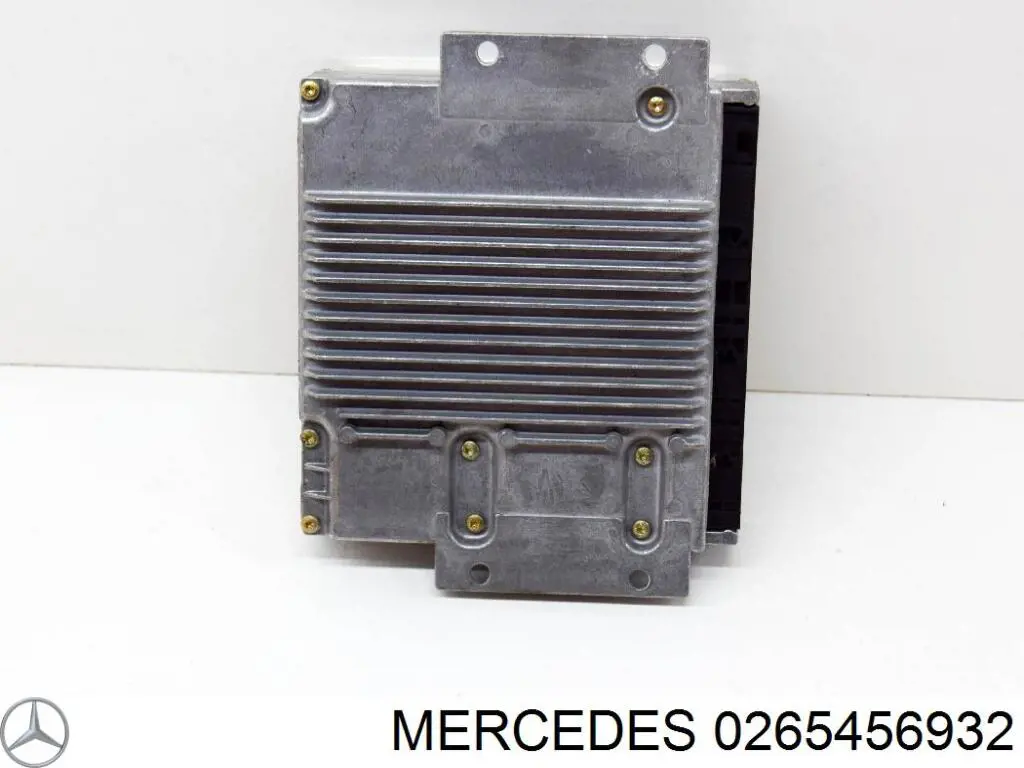 Модуль (блок) керування (ЕБУ) двигуном A113153207988 Mercedes