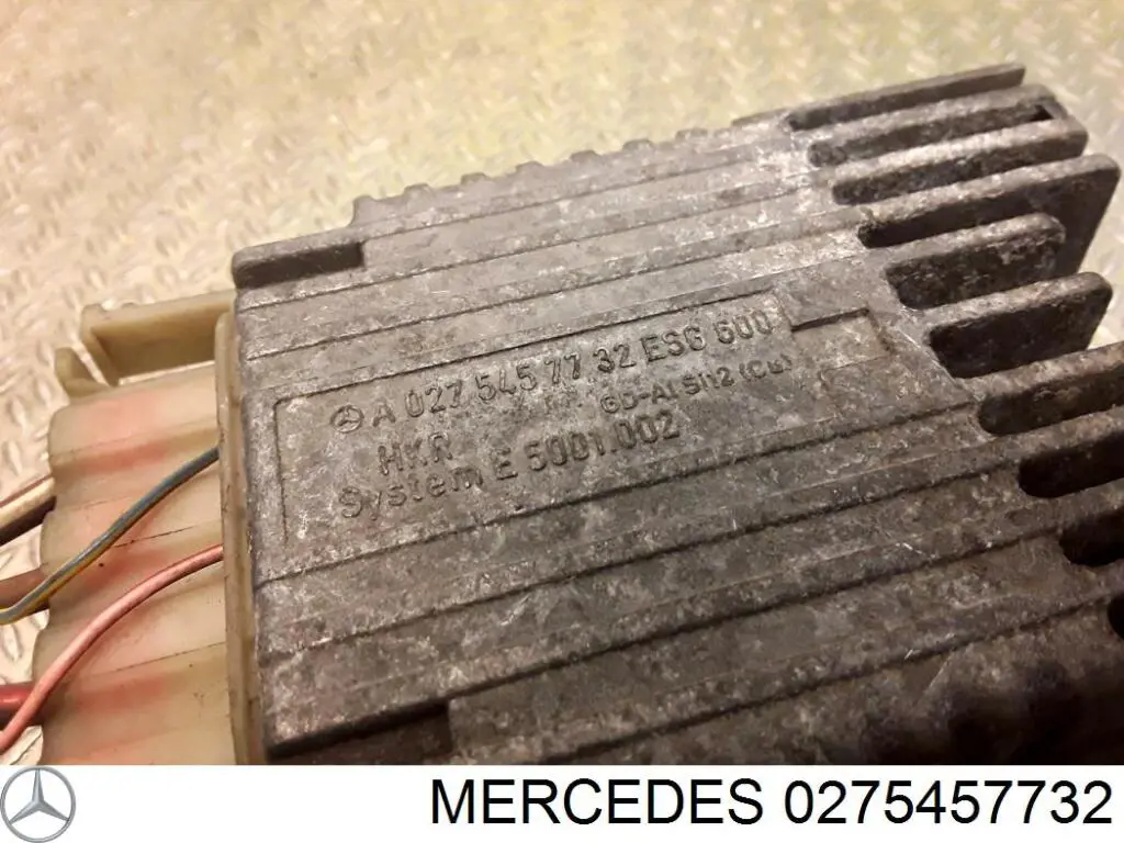 Регулятор оборотів вентилятора 205451532 Mercedes