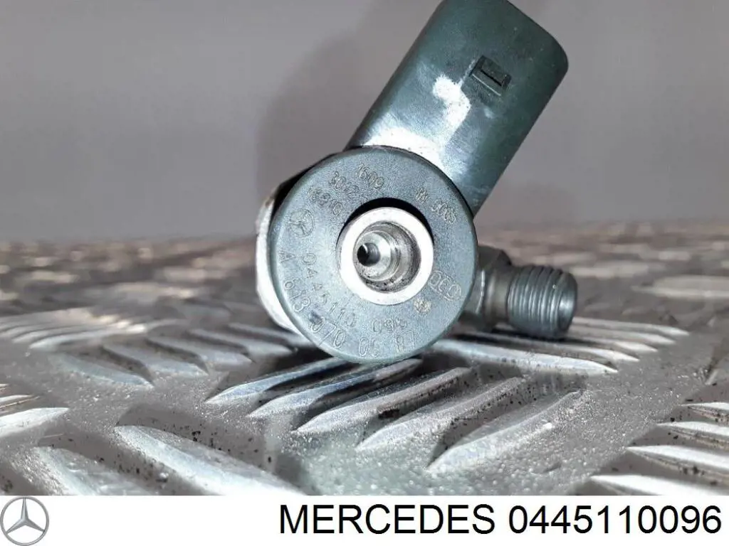 Паливні форсунки 0986435038 Bosch