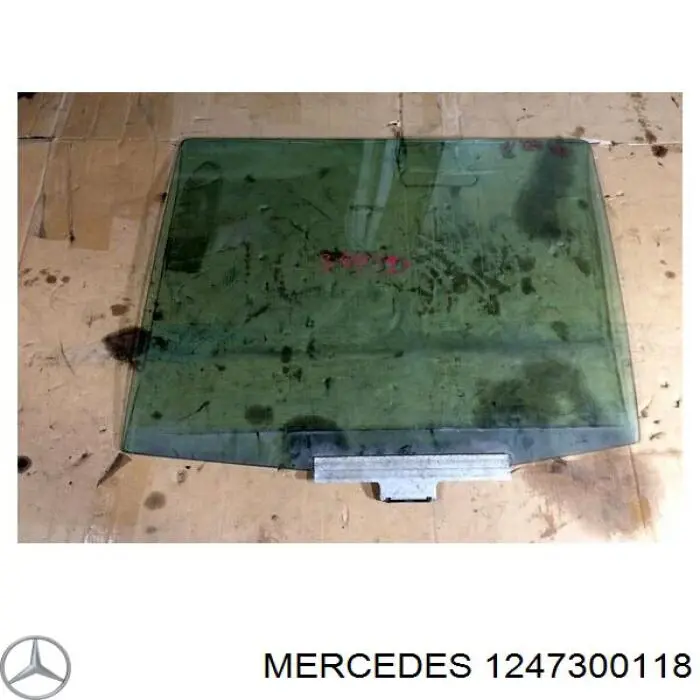 A1247300118 Mercedes Скло задніх дверей, лівих