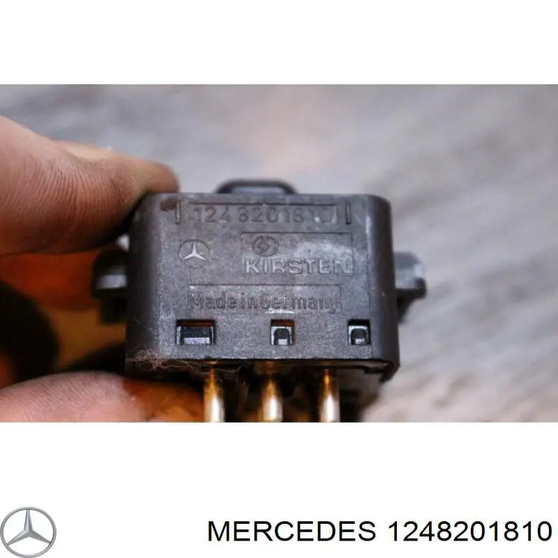 Блок керування дзеркалами заднього виду, на центральній консолі Mercedes A1248201810 ціна, від 8.16 USD