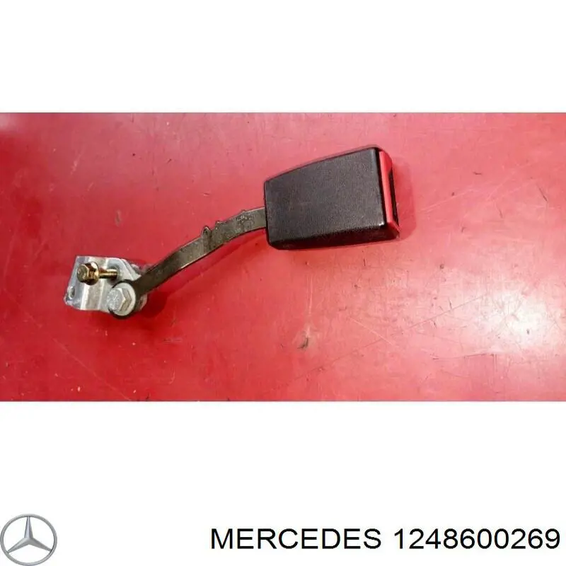 Важіль фіксації ременя безпеки, правий Mercedes A2018603469 ціна, від  USD