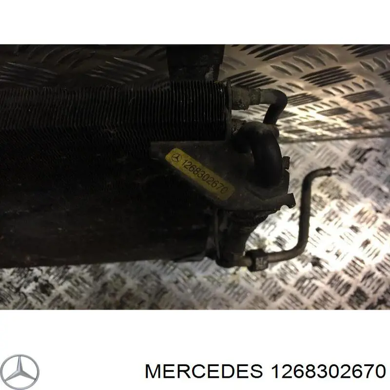 Радіатор кондиціонера 1268302670 Mercedes