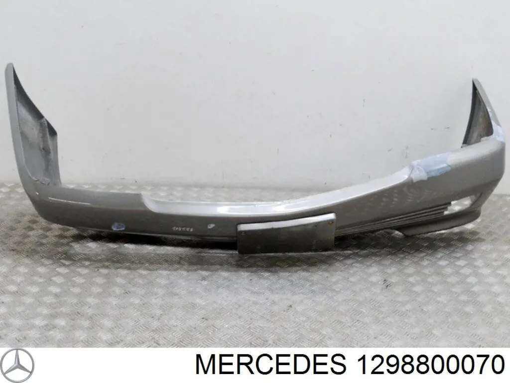 Передній бампер на Mercedes SL-Class R129