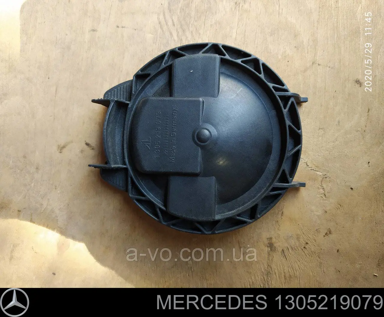 Кришка фари, задня 1305219079 BMW