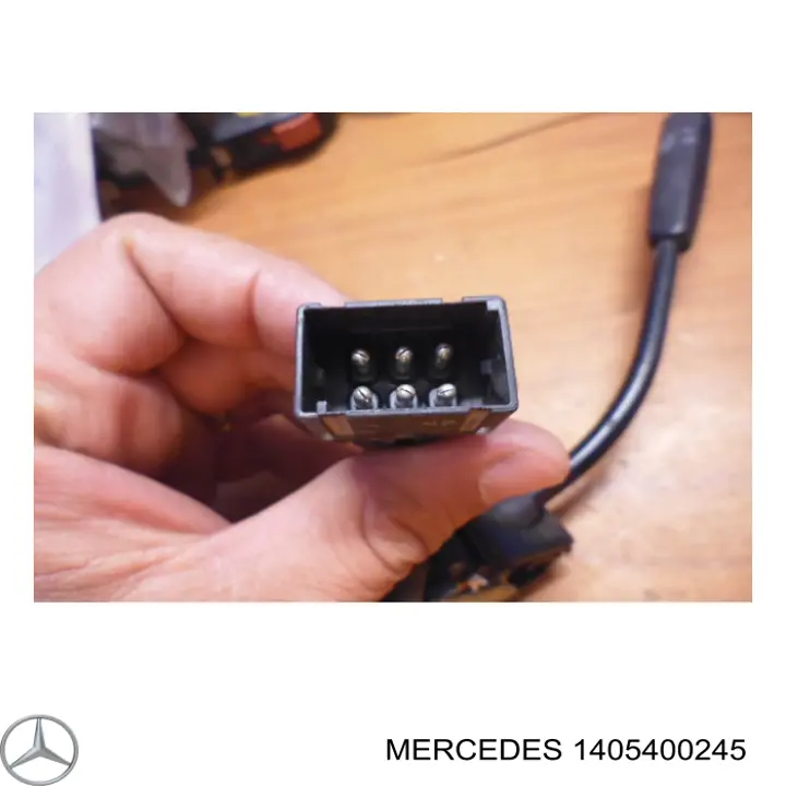 Перемикач керування круїз контролем на Mercedes S-Class (W140)