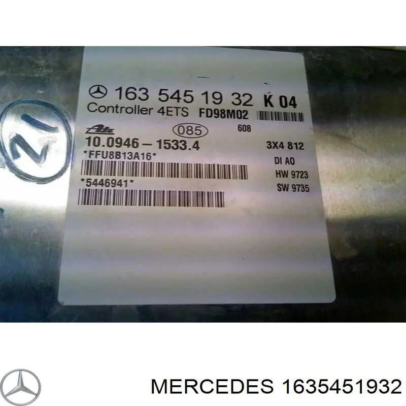 1635451932 Mercedes 