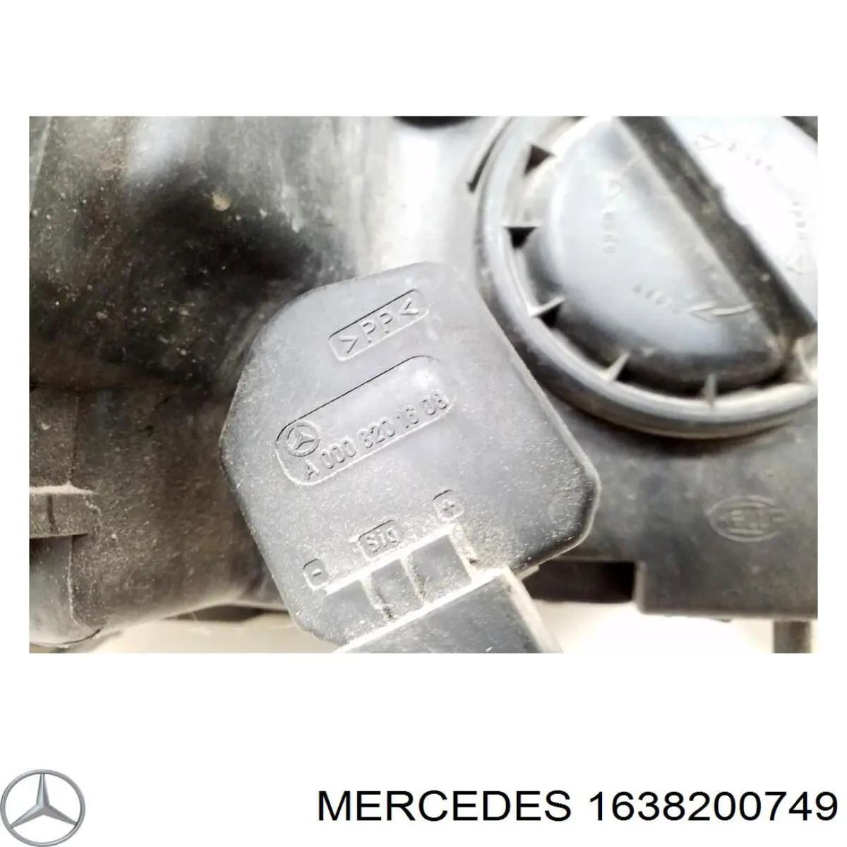 Купити A1638200749 Mercedes Кришка фари, задня
