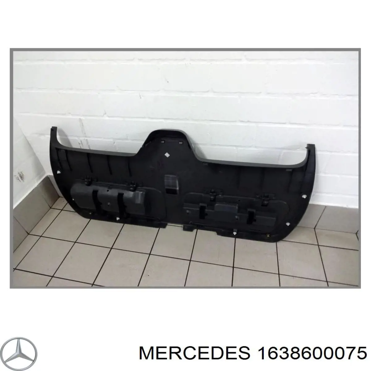 Купити A1638600075 Mercedes Шторка двері багажного відсіку