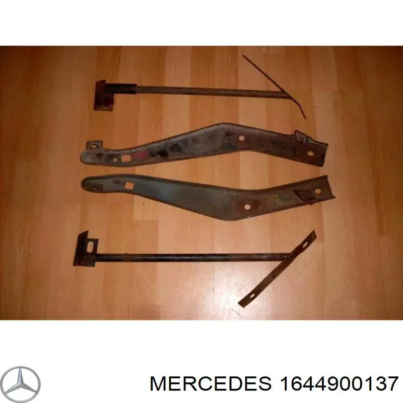 Купити A1644900137 Mercedes Подушка глушника