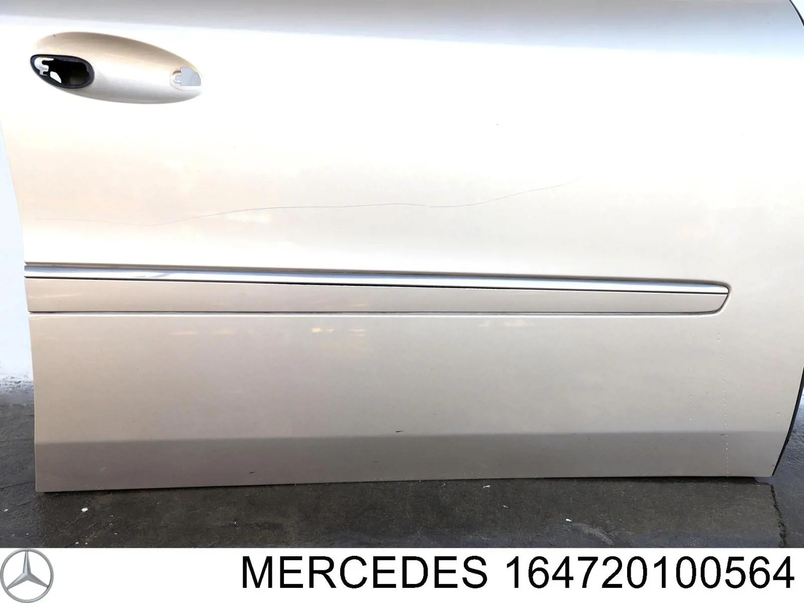 Двері передні, праві Mercedes A164720100564 ціна, від 82.26 USD