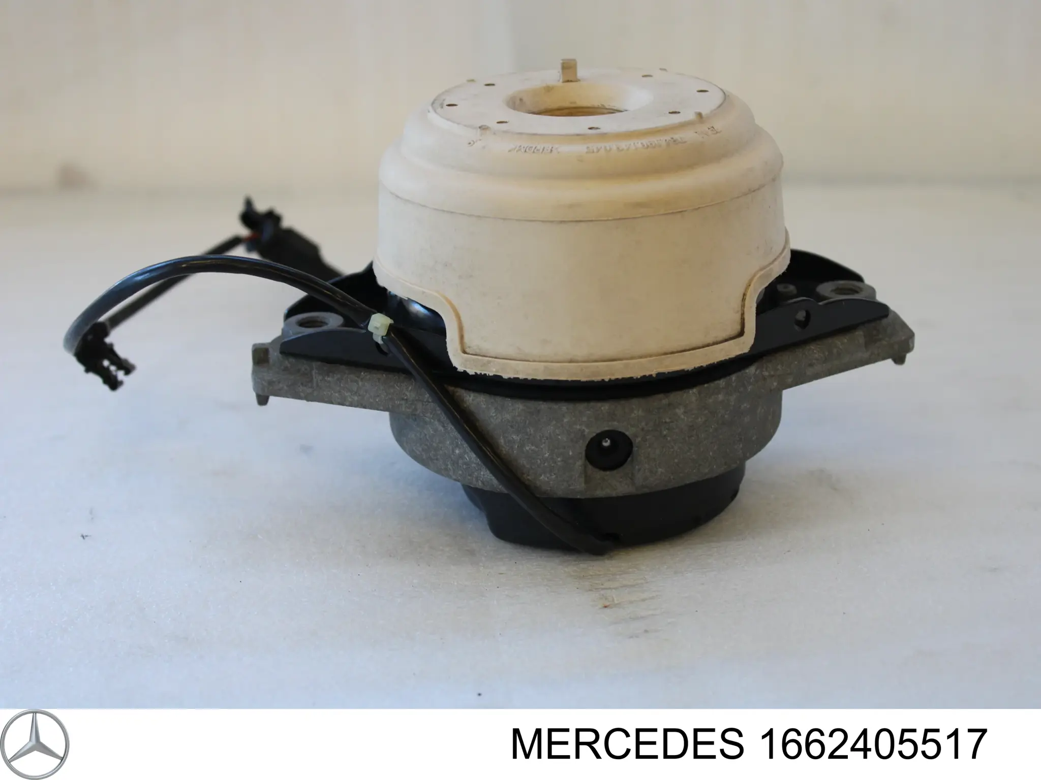 Подушка (опора) двигуна, права на Mercedes GL-Class (X166)