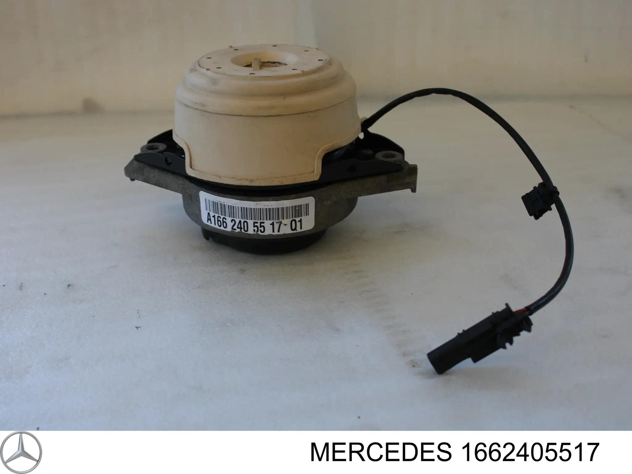 3M199020 AND Права подушка мотора