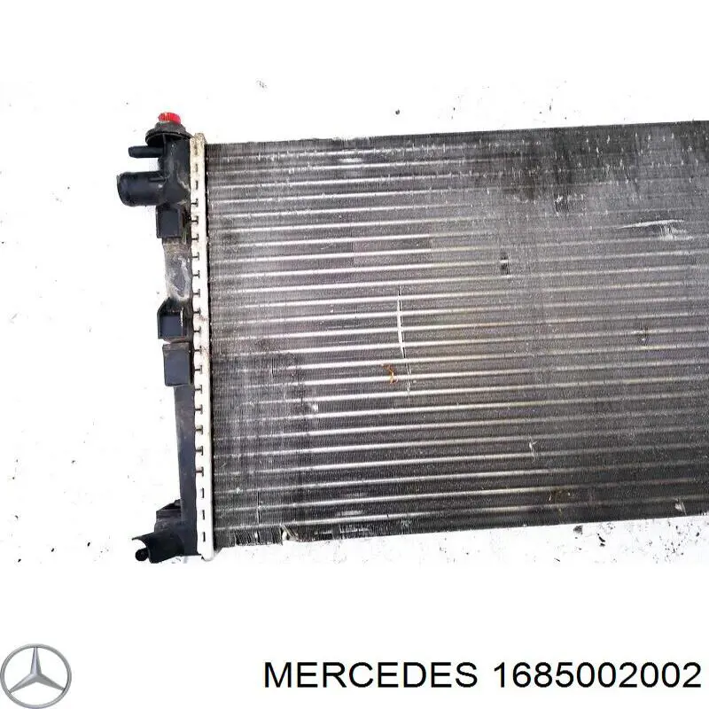 1685002002 Mercedes радіатор охолодження двигуна