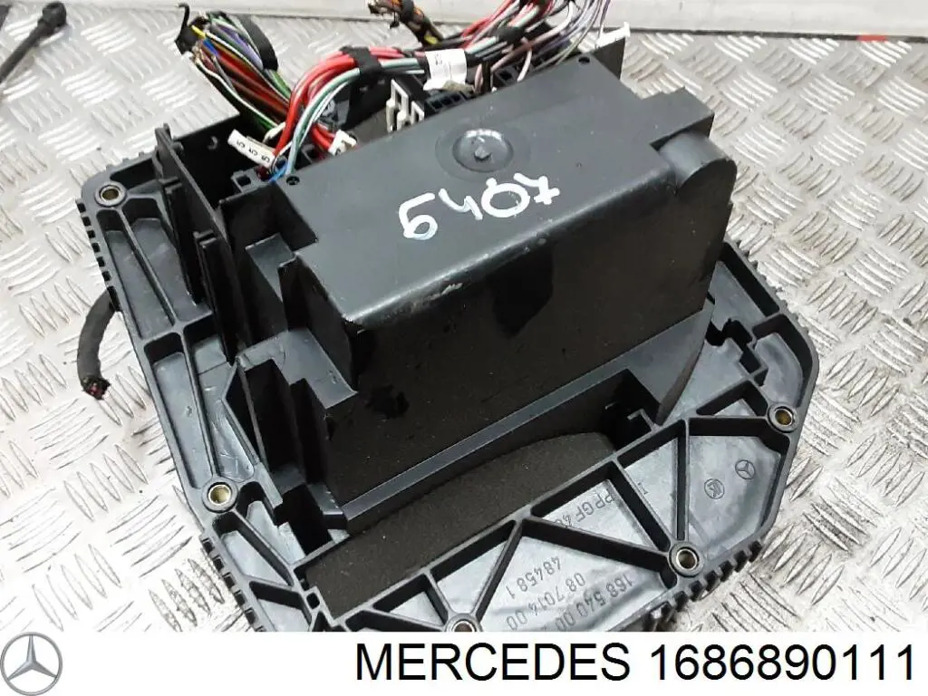 A1686890111 Mercedes 