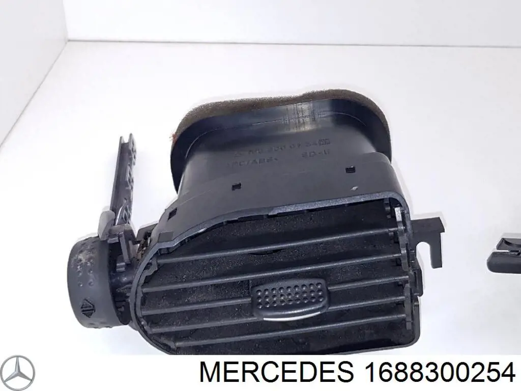  1688300254 Mercedes