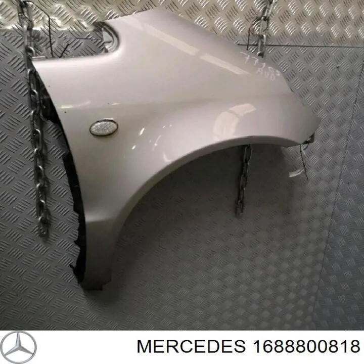 Купити Крила Mercedes A  W168