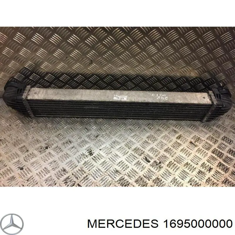 1695000000 Mercedes радіатор интеркуллера