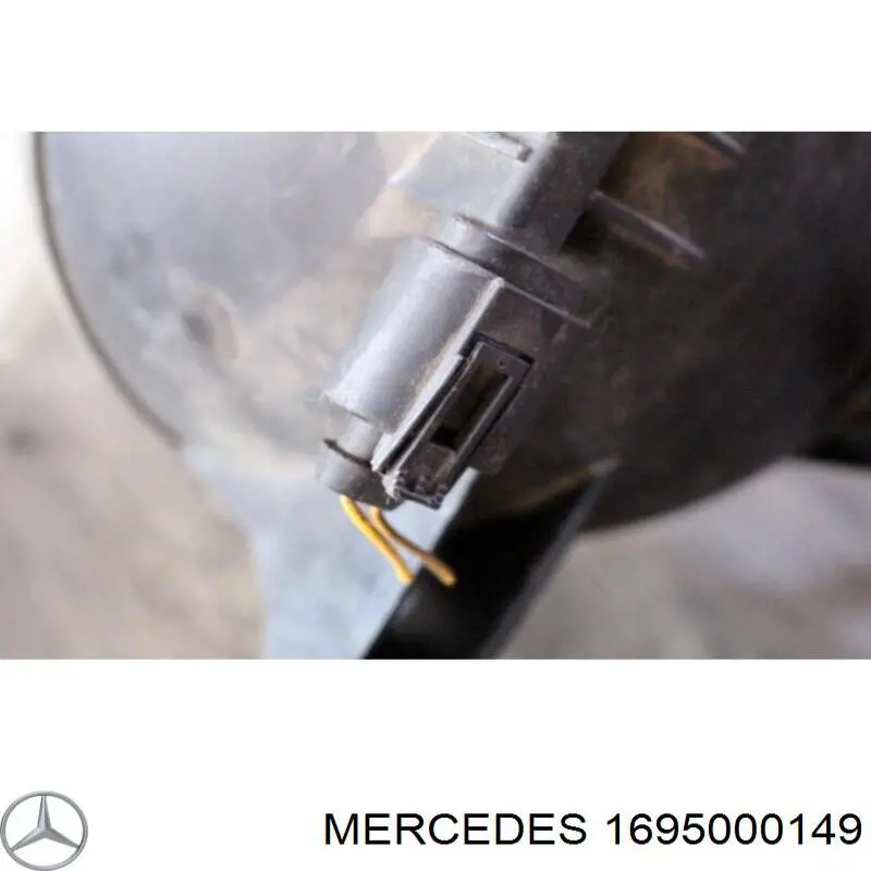 Купити A169500014928 Mercedes Водяний бачок системи охолодження