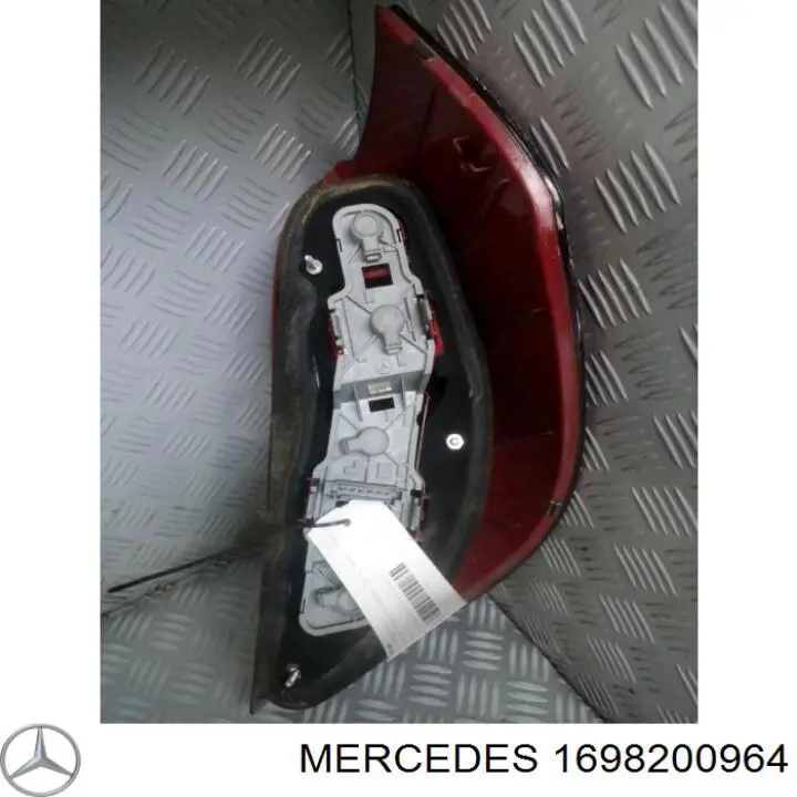 Купити A1698200964L Mercedes Лівий стоп
