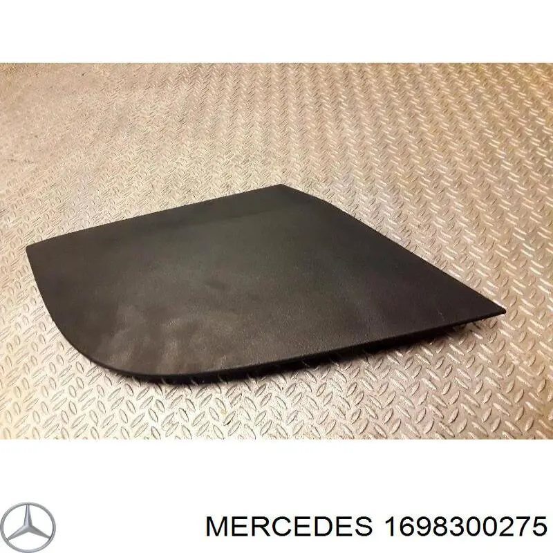  1698300275 Mercedes