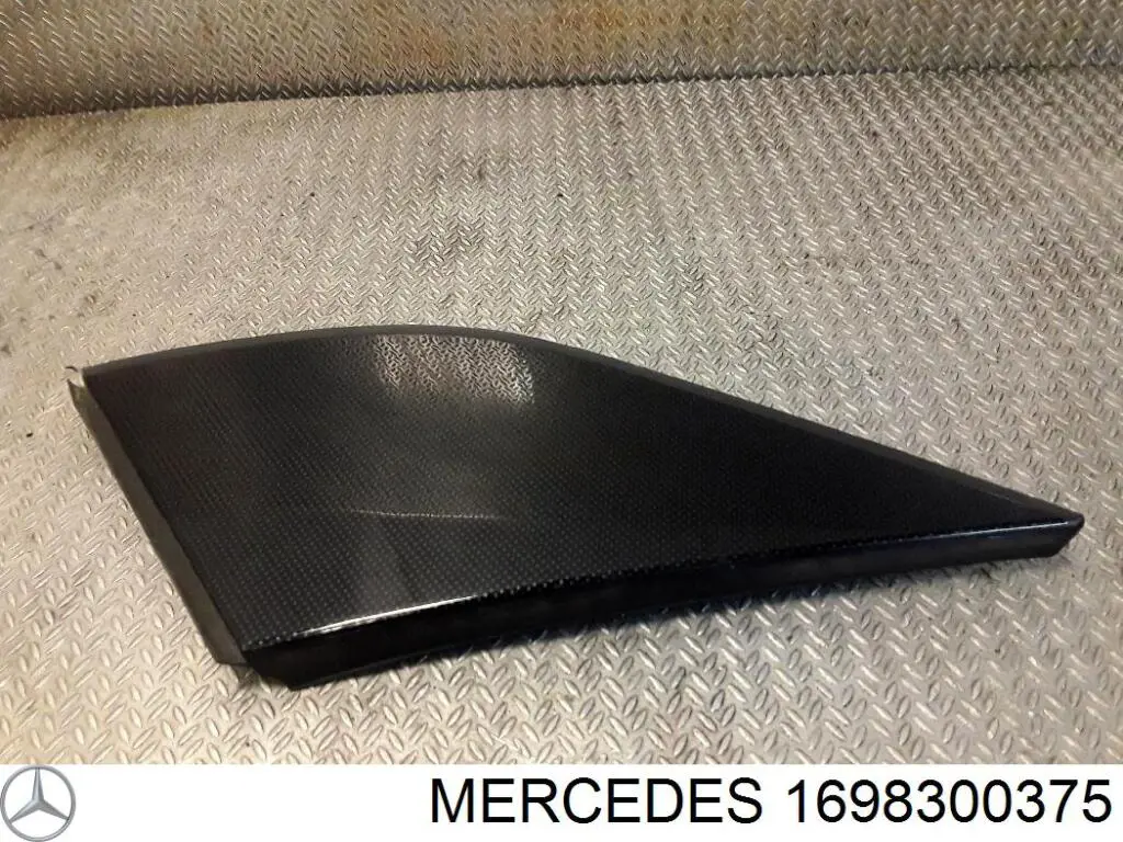  1698300375 Mercedes