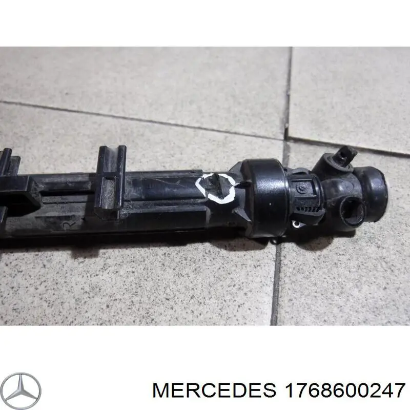 Тримач форсунки омивача фари, підйомний циліндр Mercedes A1768600247 ціна, від 22.15 USD
