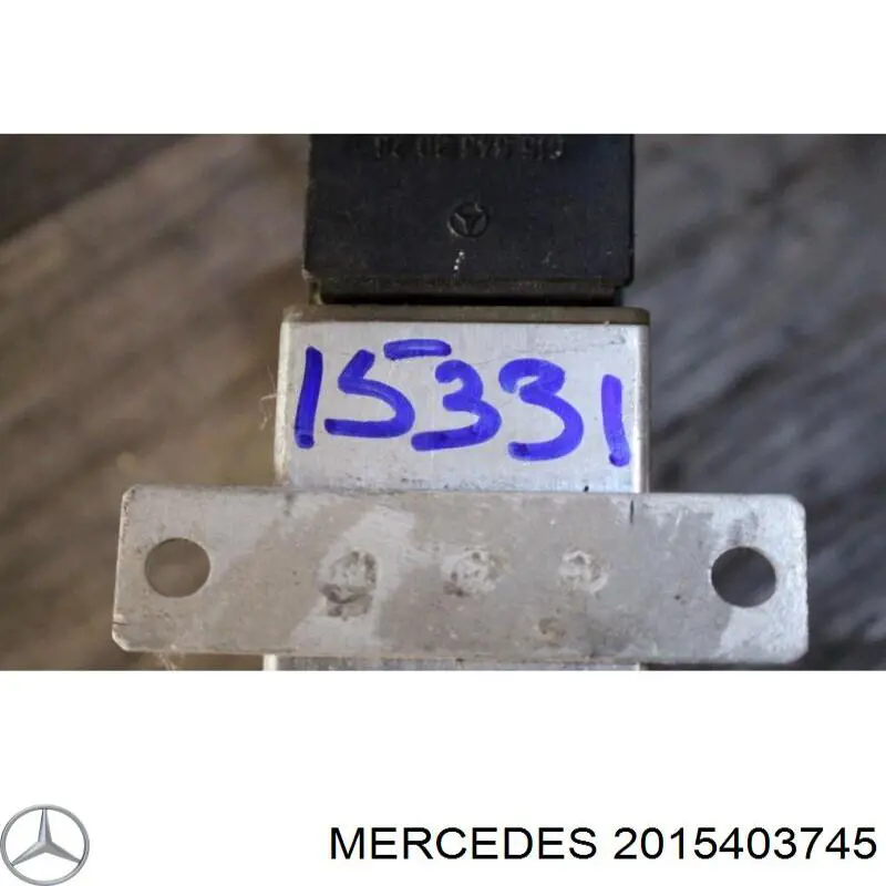 Реле високого струму Mercedes A2015403045 ціна, від 22.80 USD