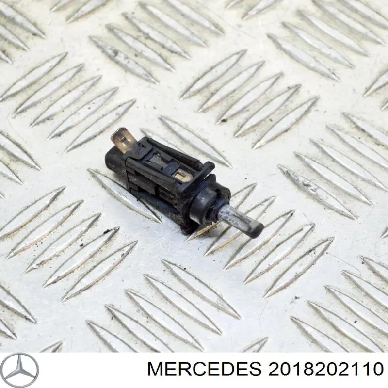 Кінцевик Mercedes A2018201110 ціна, від 3.58 USD