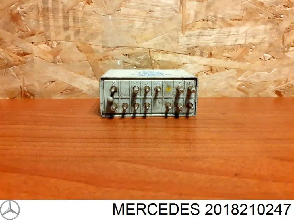 Купити A2018210147 Mercedes Реле поворотів