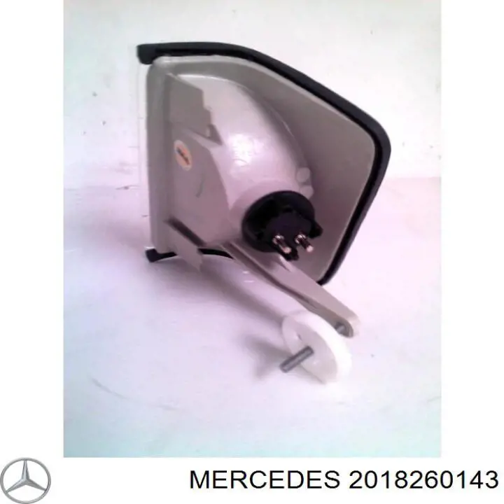 A2018260143 Mercedes Покажчики повороту (передні)
