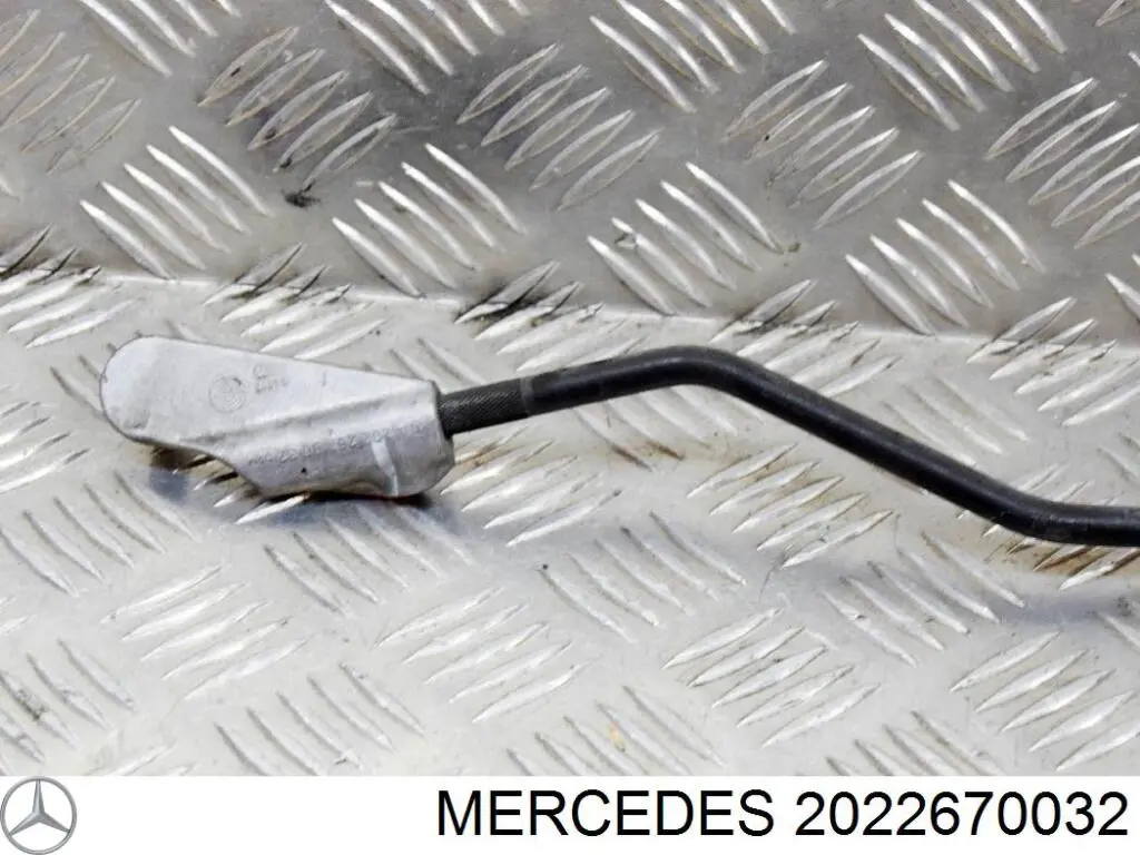  2022670032 Mercedes