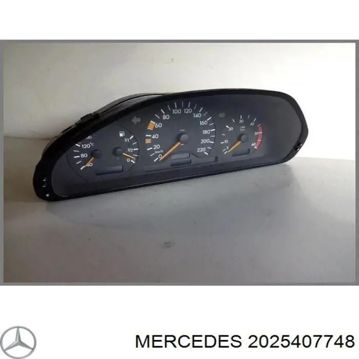 A2025407748 Mercedes Щиток приладів додатковий