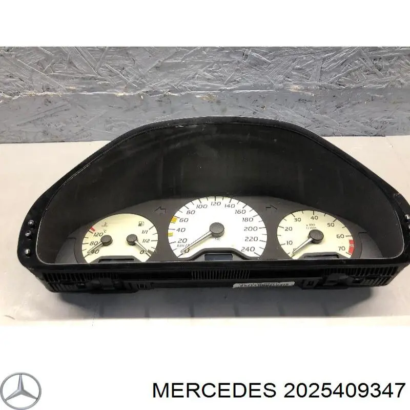 Прилади управління Mercedes A2025409347 ціна, від 76.02 USD