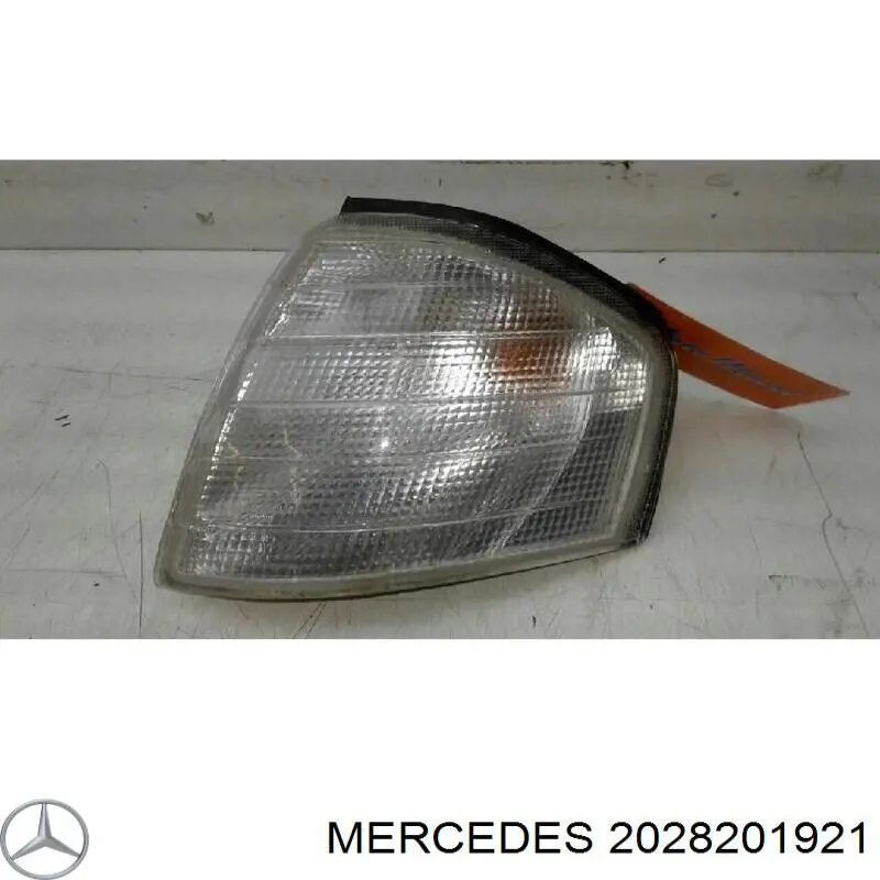 Повторювач повороту на крилі Mercedes A2028201921 ціна, від 4.22 USD
